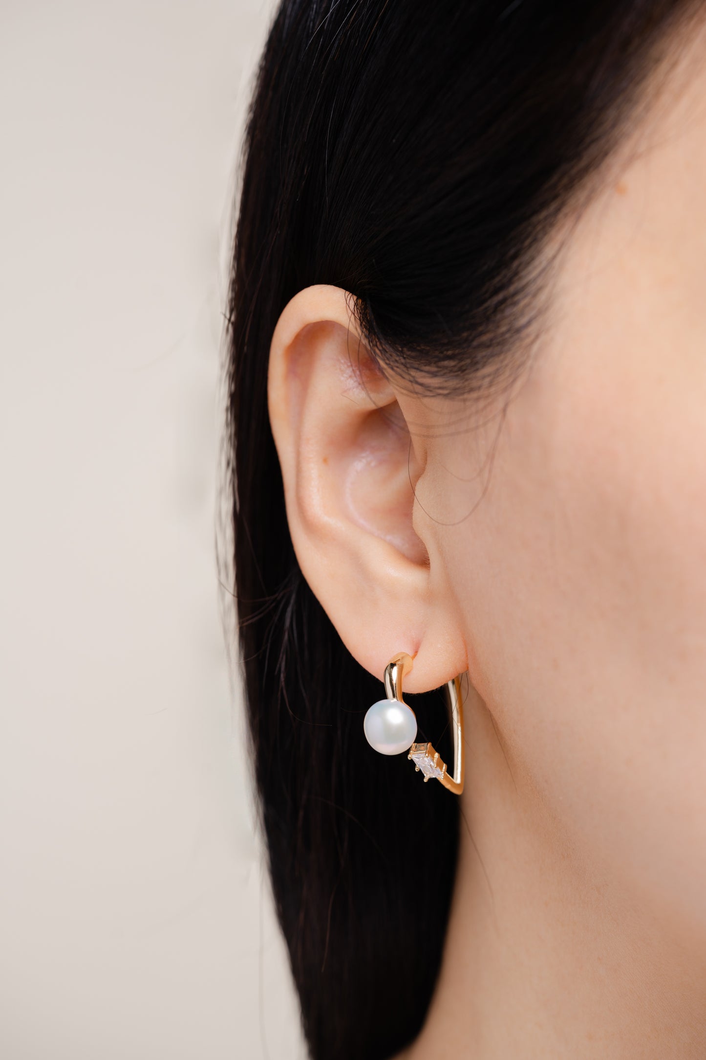 Gina Pearl Earrings