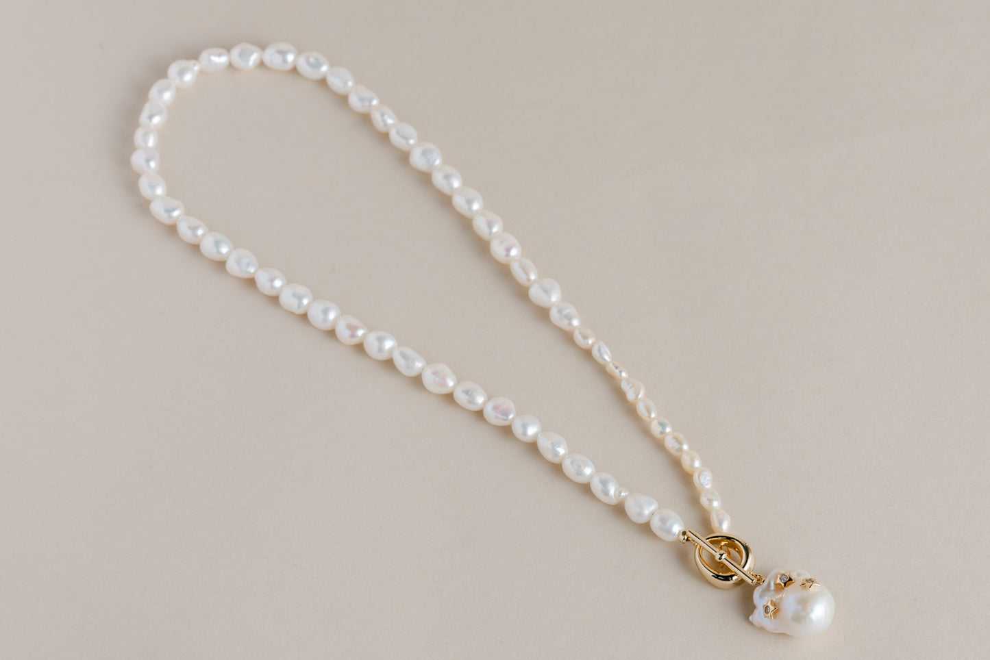 Glinda Pearl Necklace