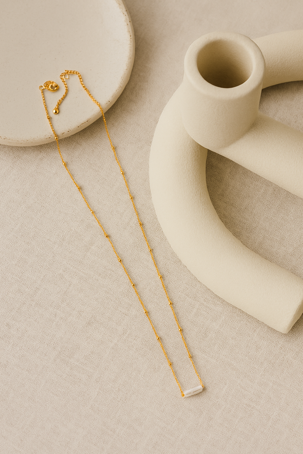 Dila Pearl Necklace