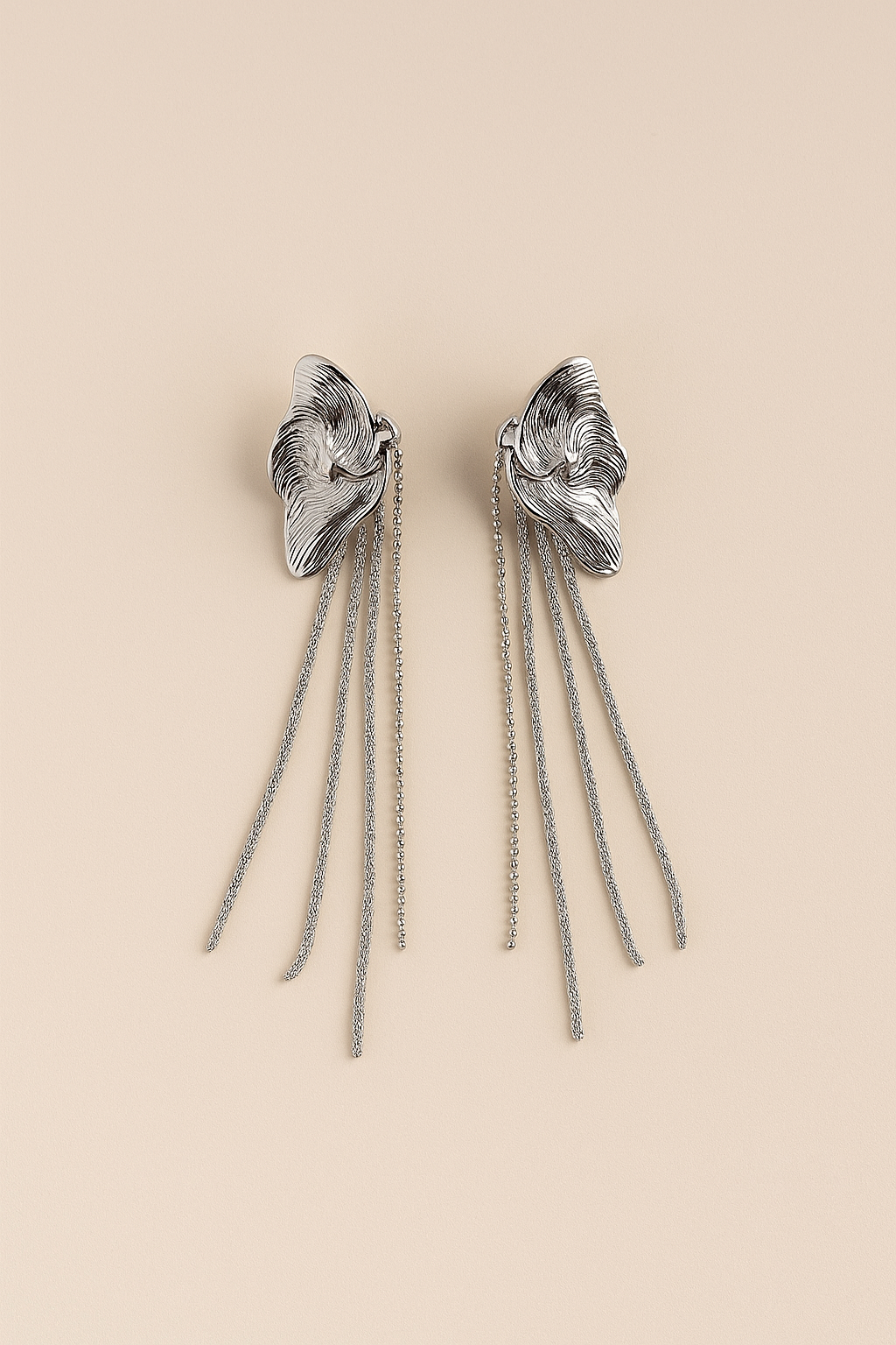 Leony Studs