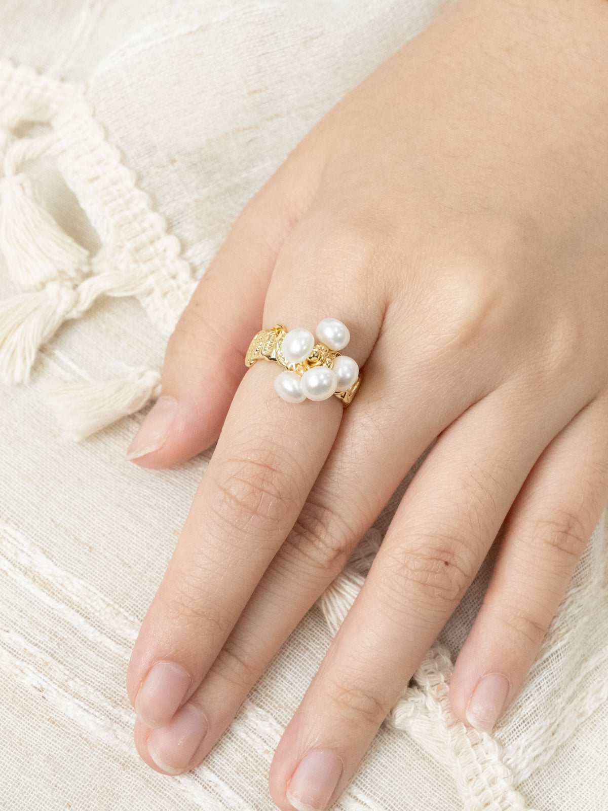 Nari Meadow Gold Ring