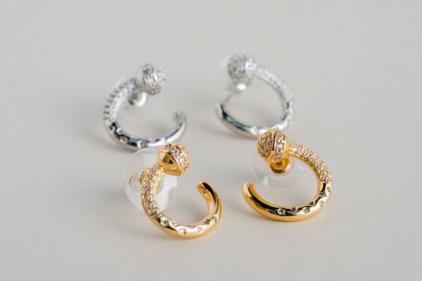 Naila Studs