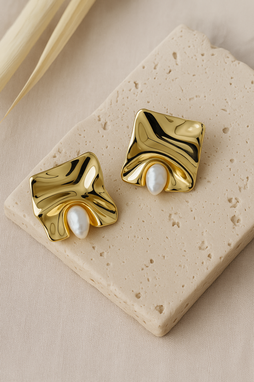 Pearlie Earrings