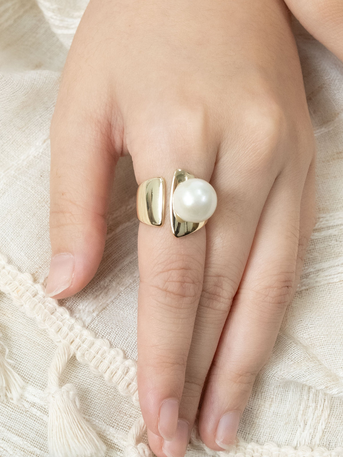 Sindy Bold Gold Ring
