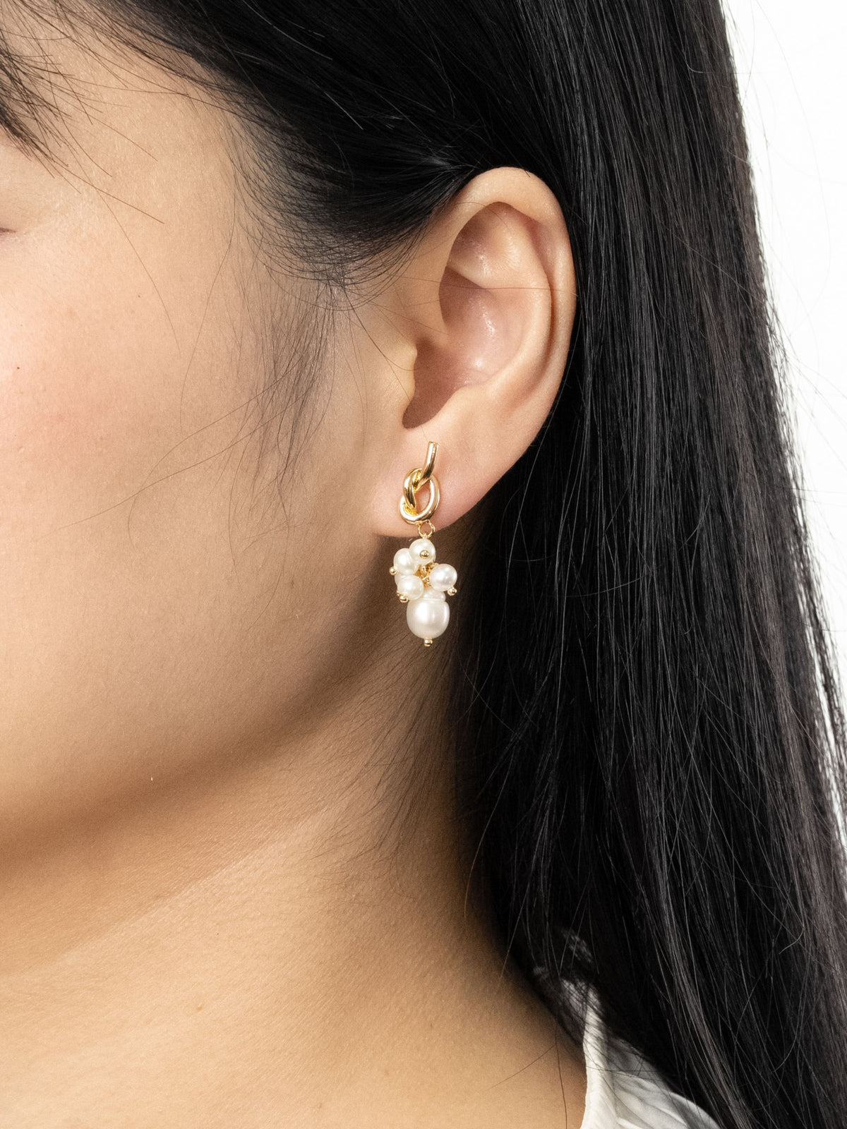 Whitney Bouquet Pearl Earrings