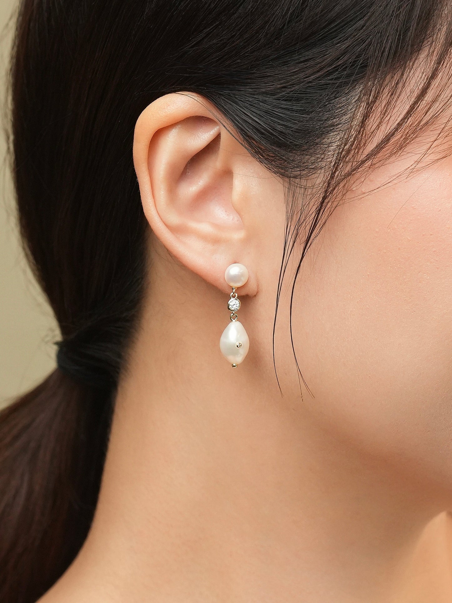 Eva Moonlit Earrings