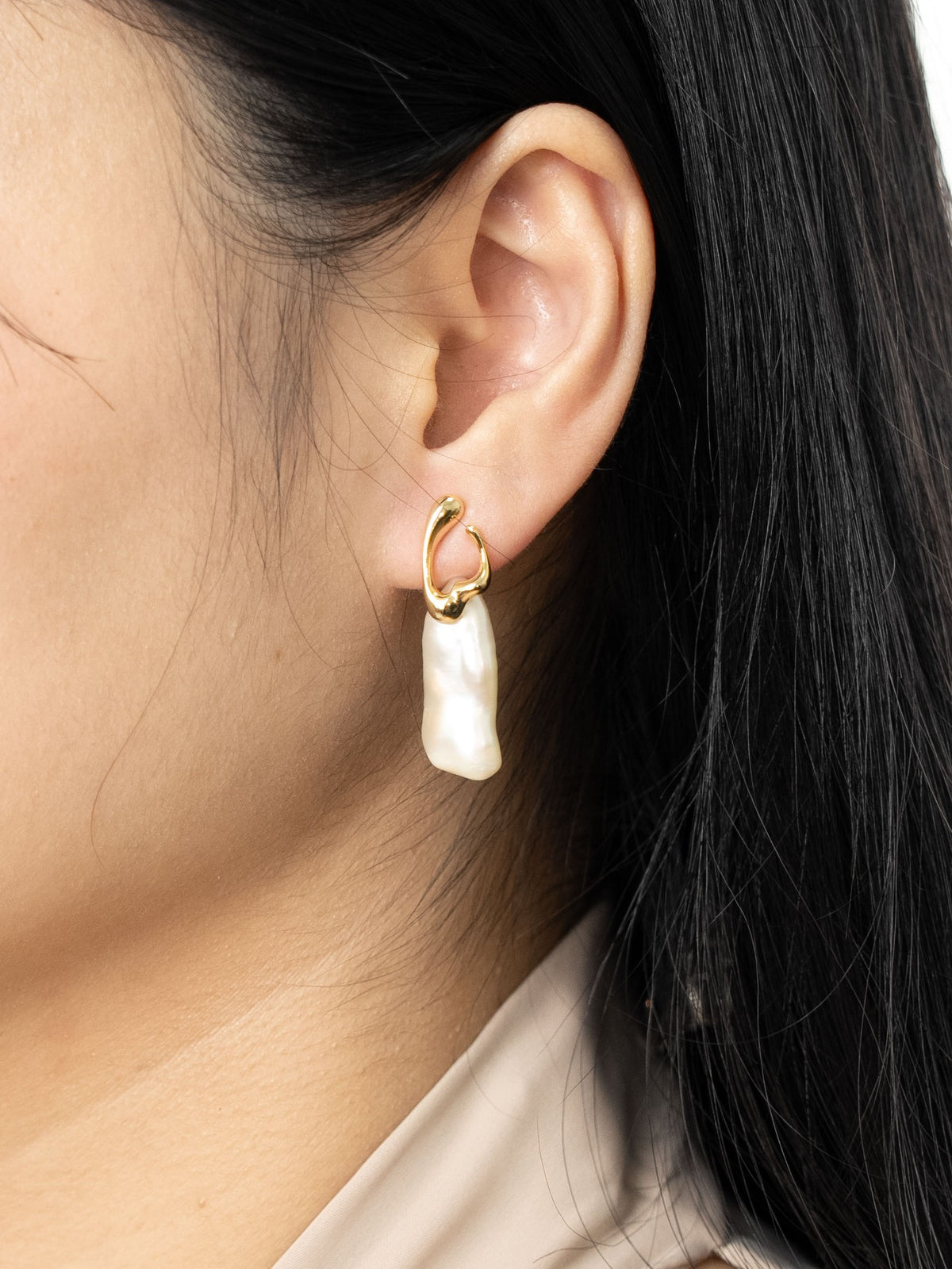 Bree Sculpted Gold Earrings