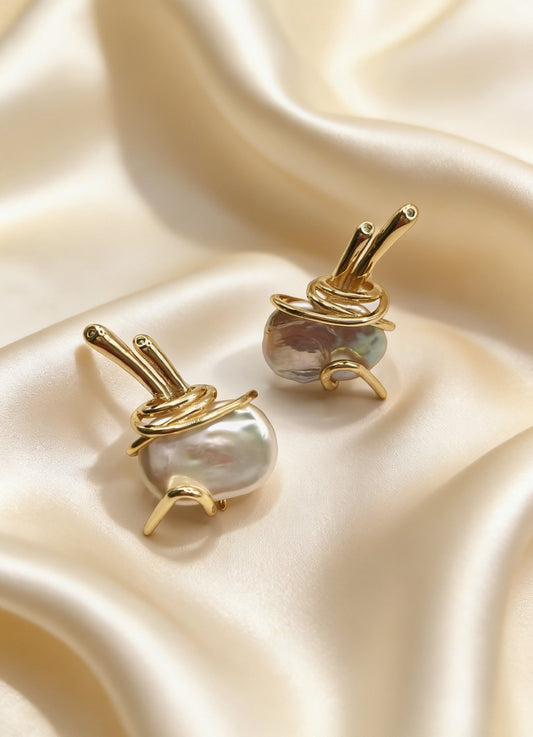 Blythe Earrings White
