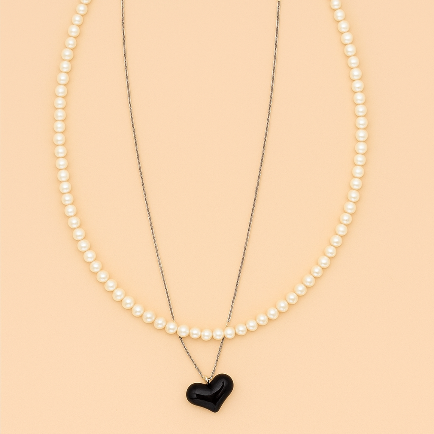 Colette Necklace Black Heart