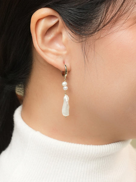 Cory Vertical Pearl Earrings