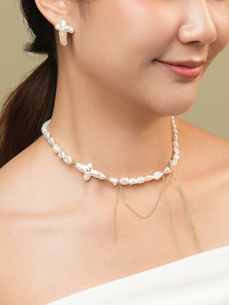 Ceris Cross Pearl Necklace