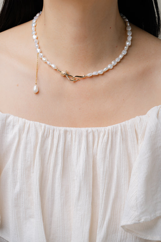 Lauren Pearl Necklace