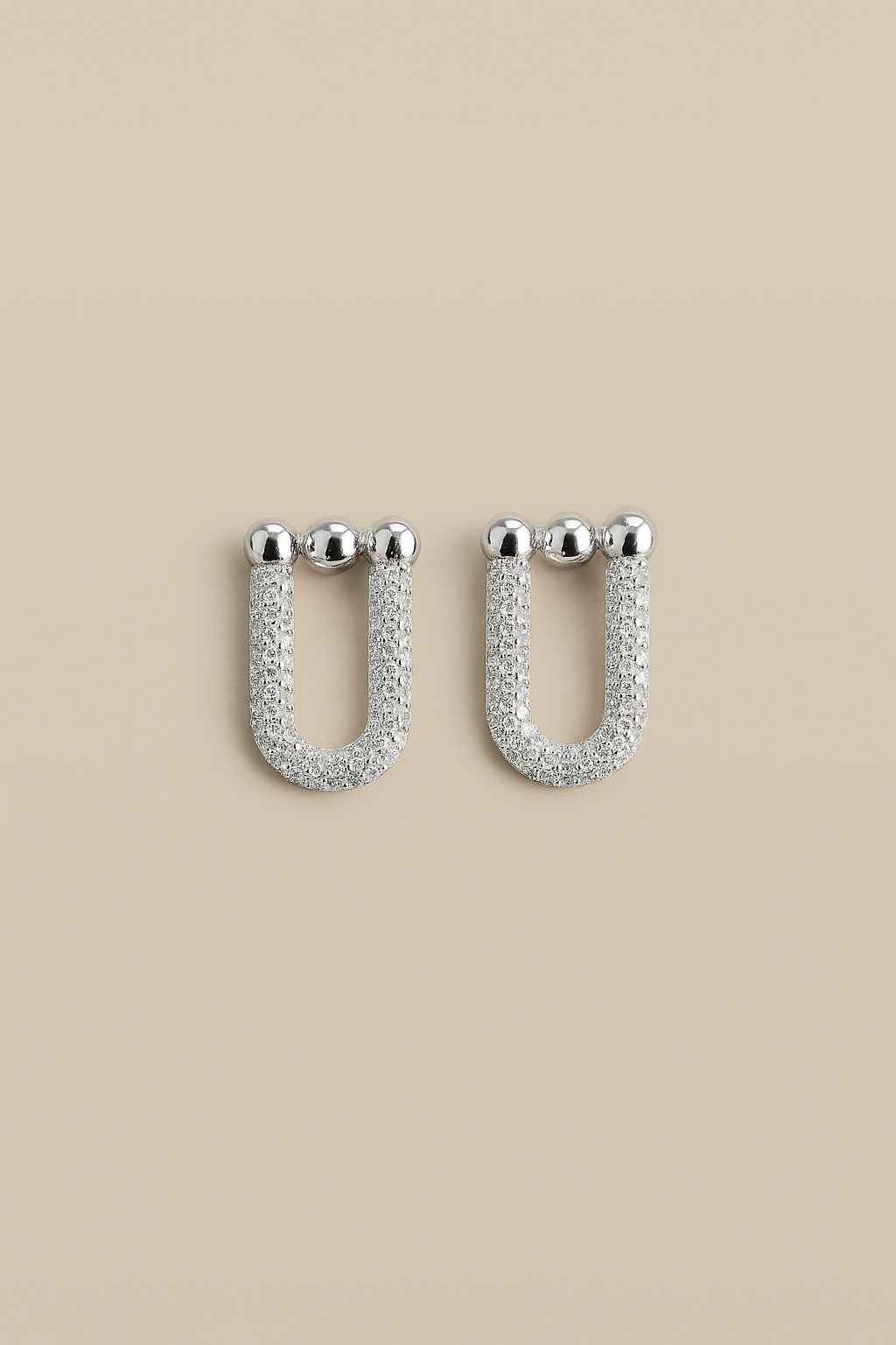 Elle Studs