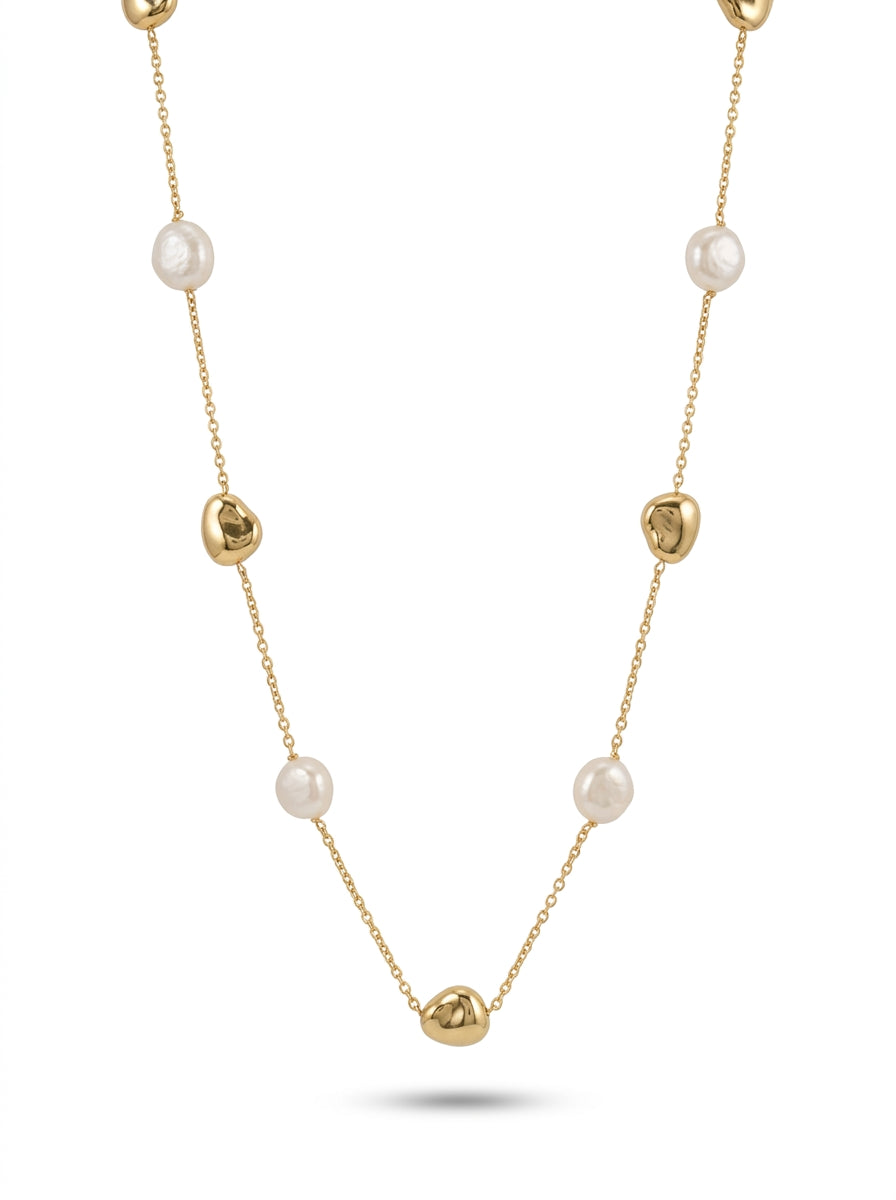 Gigi Elegance Pearl Necklace