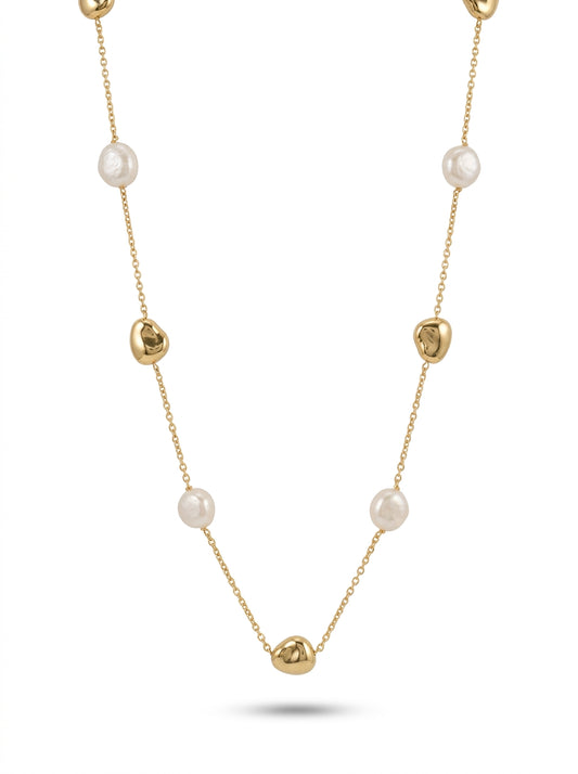 Gigi Elegance Pearl Necklace