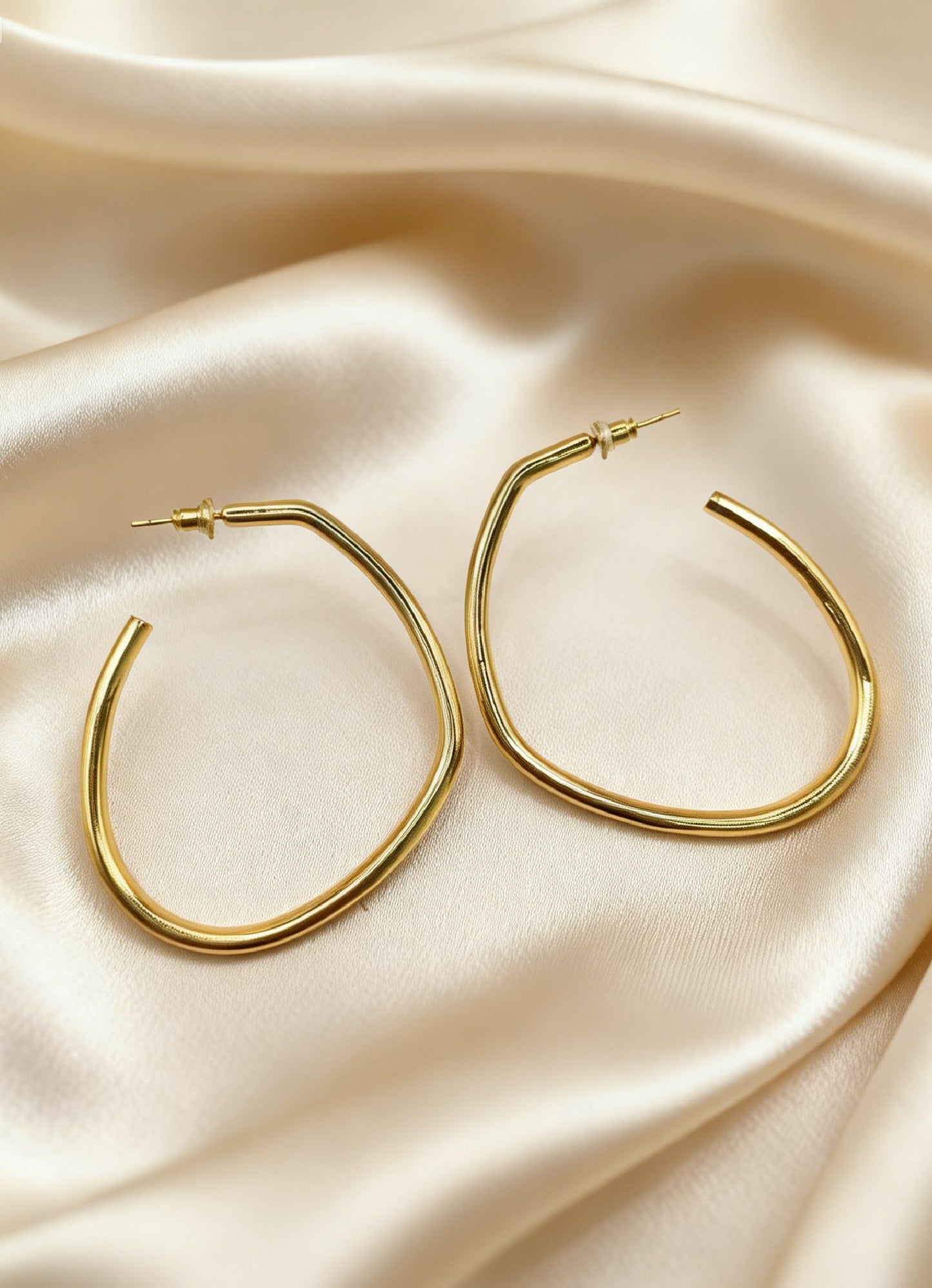 Inez Earrings Gold