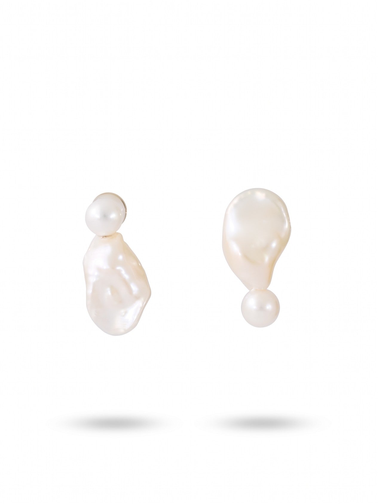 Jean Twin Pearl Earrings