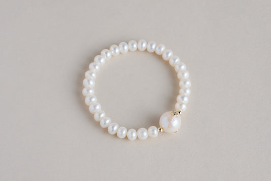 Kate Pearl Bracelet