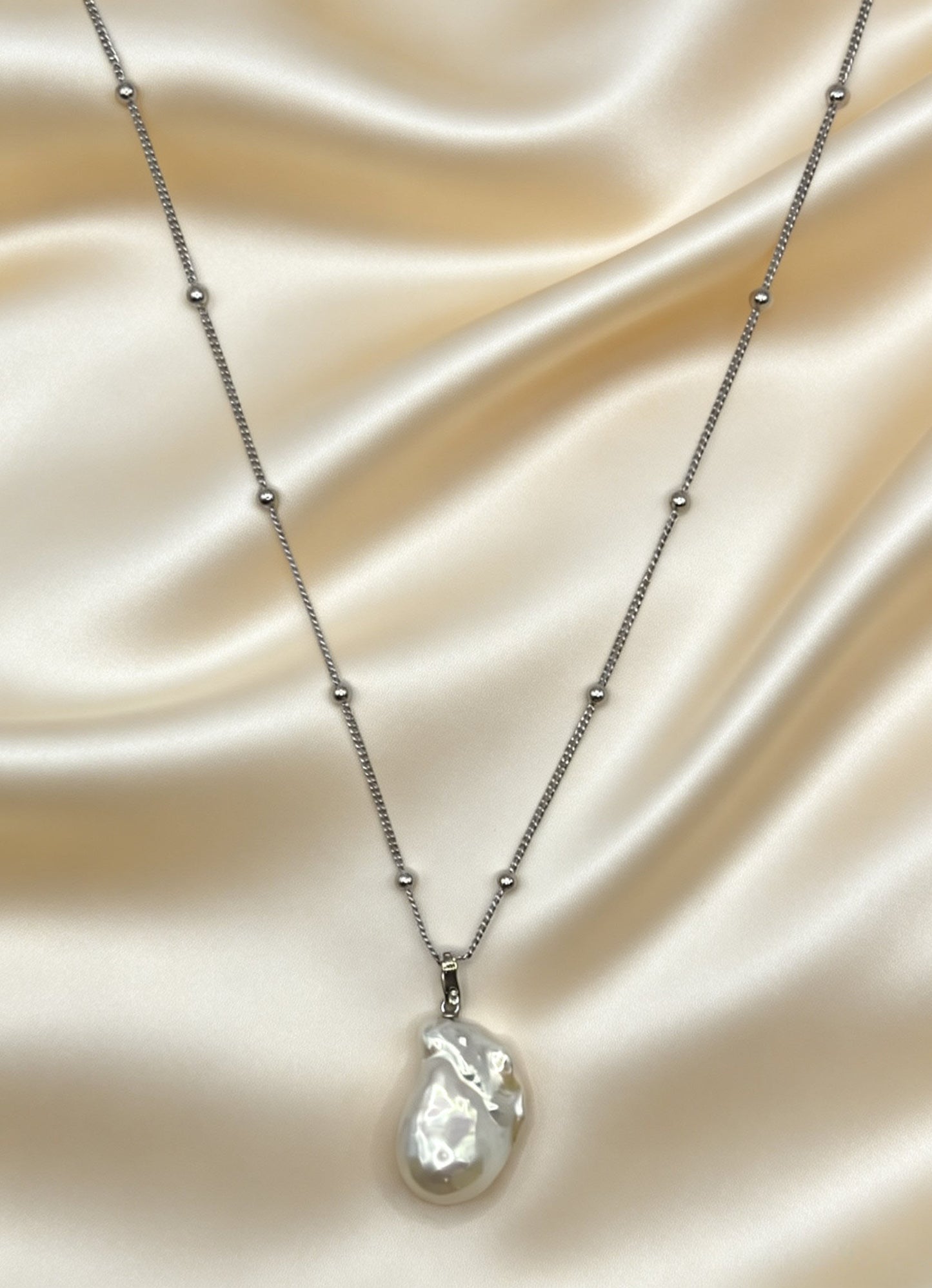 Kiki Necklace Silver