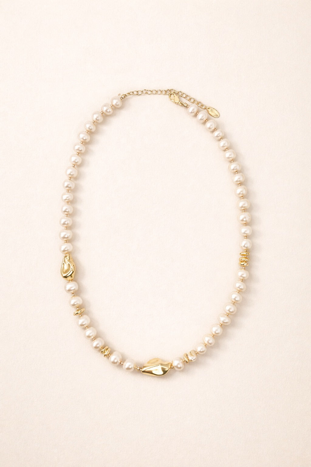 Nola Necklace Gold