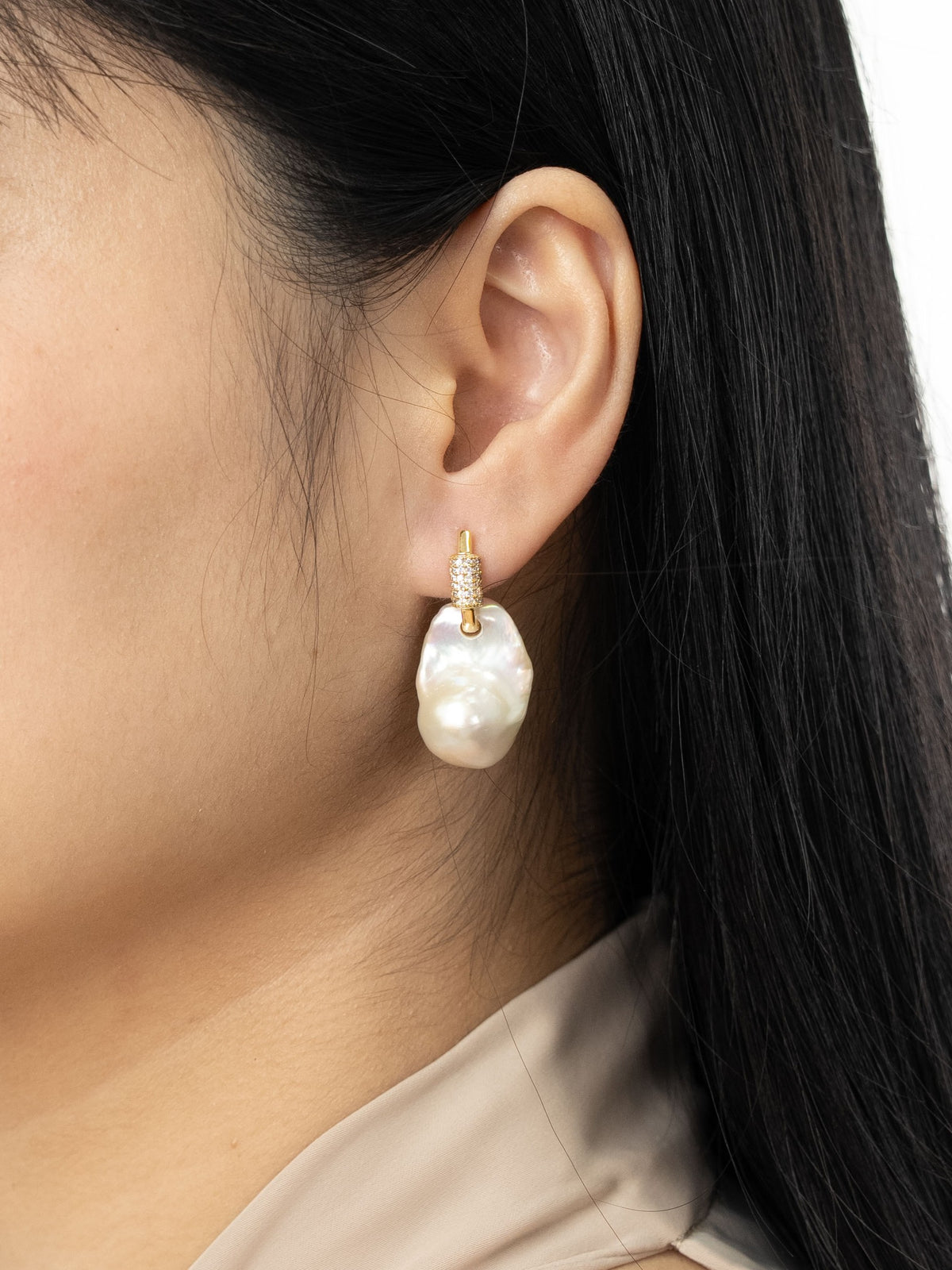 Percy Luxe Pearl Earrings