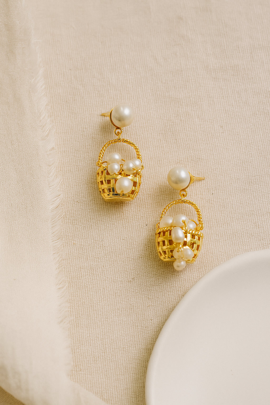 Pearly Pearlyn Studs
