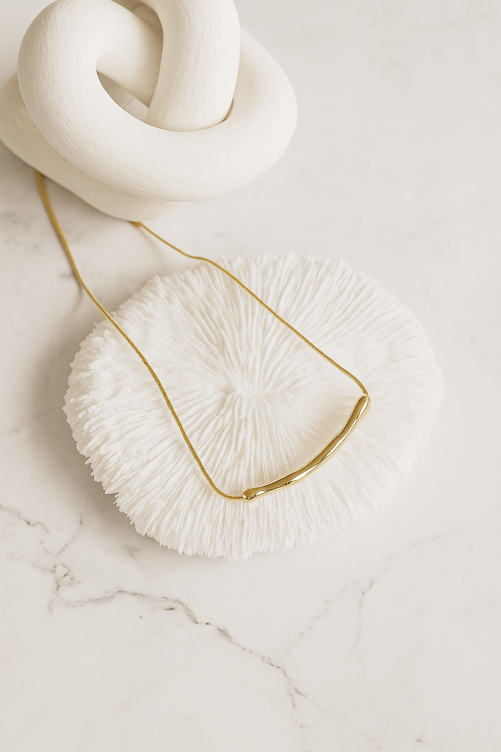 Pebbie Necklace