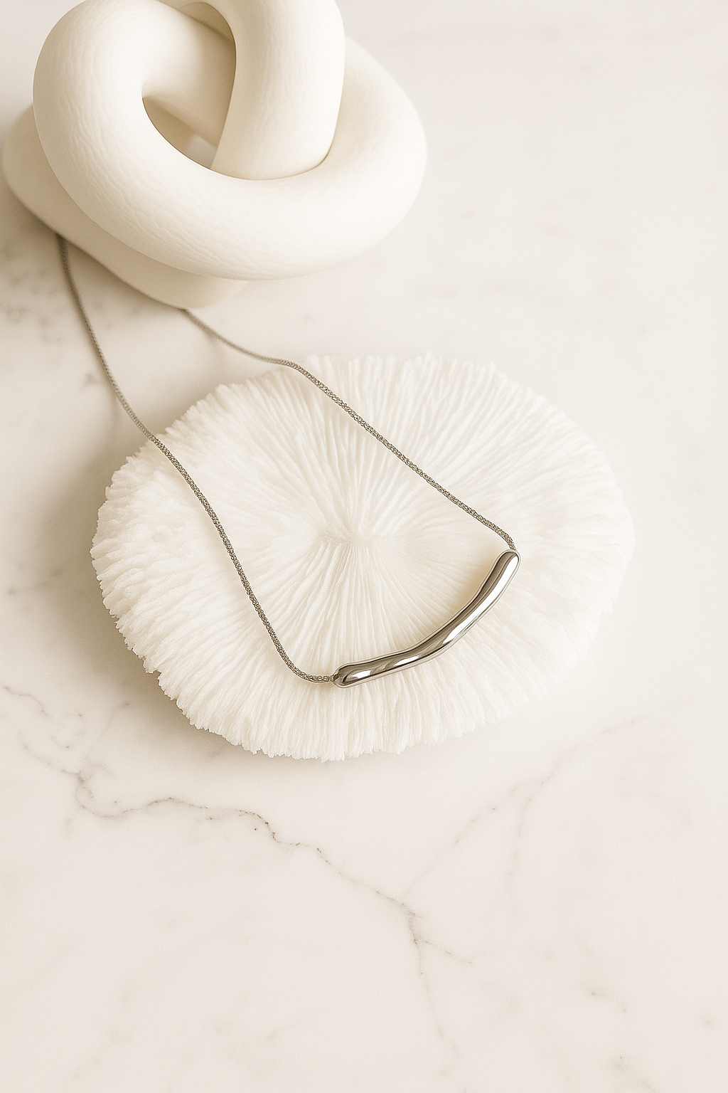 Pebbie Necklace