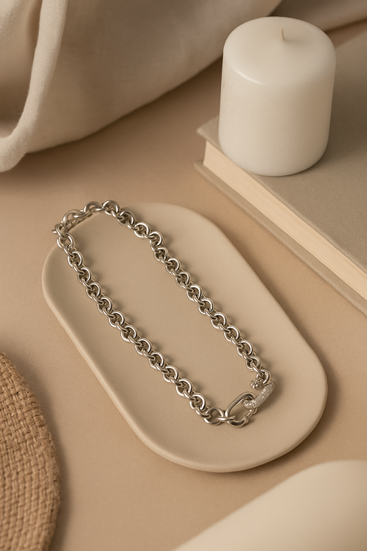 Rei Necklace