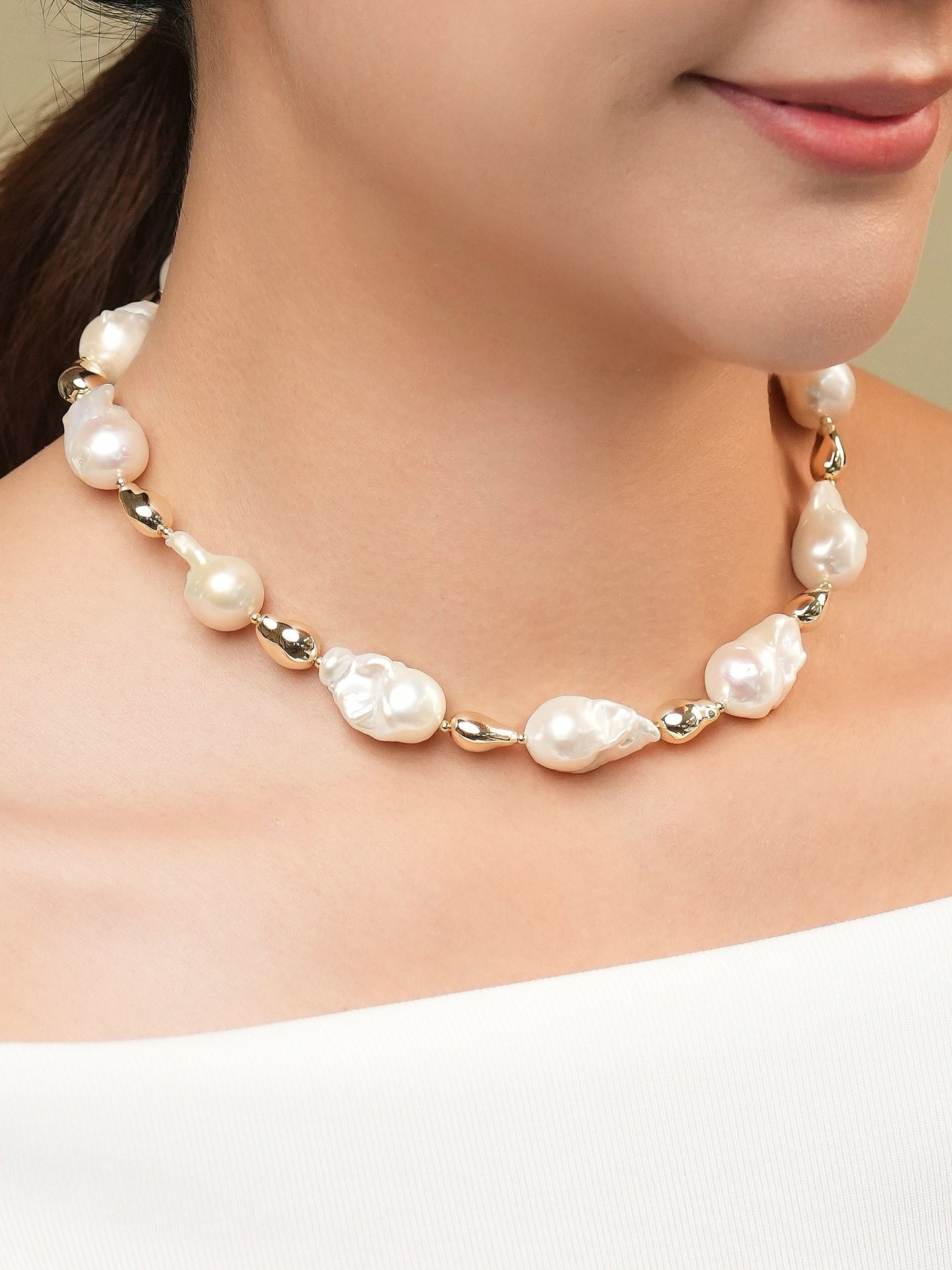 Sarah Gold Barque Necklace