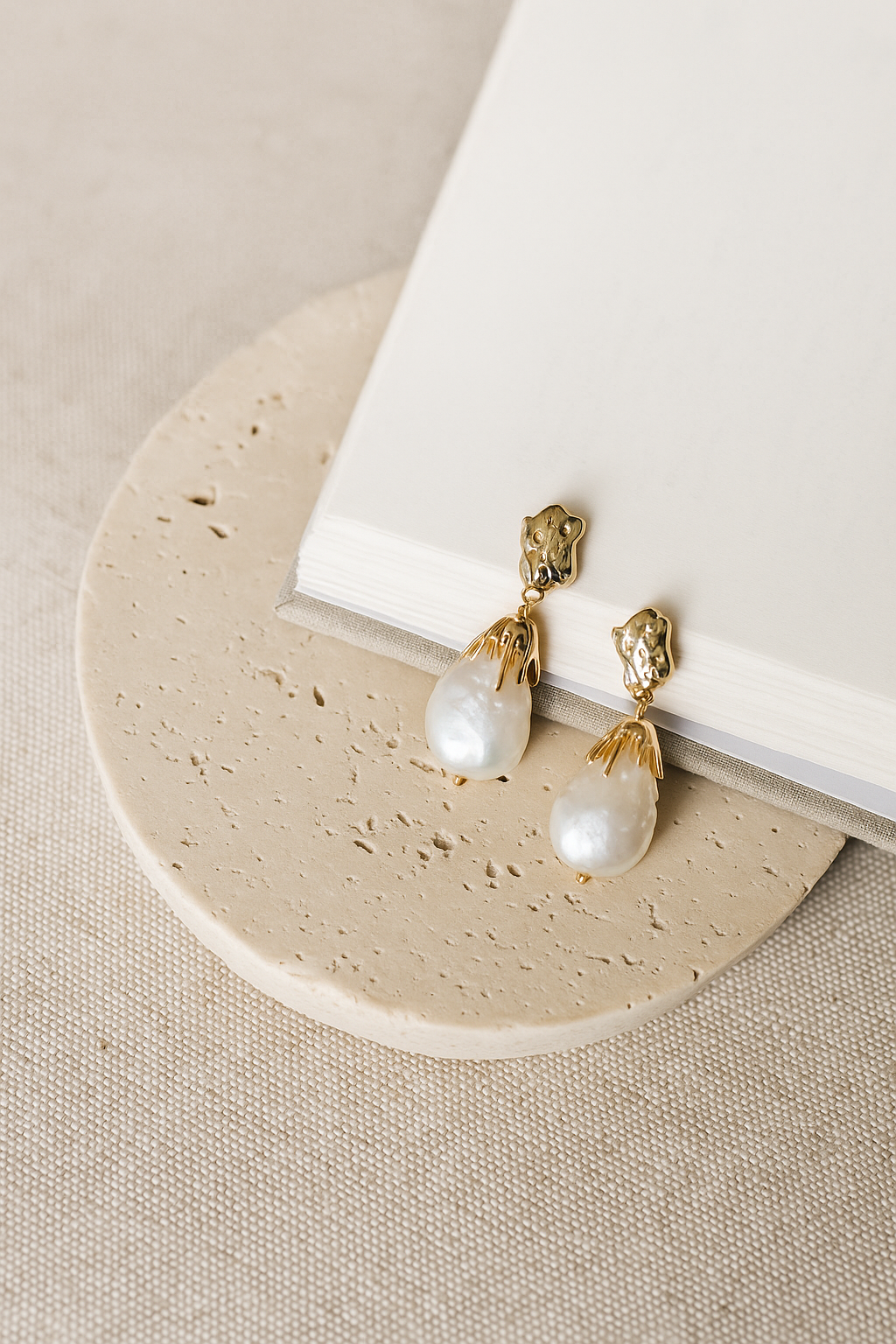 Tria Pearl Earrings