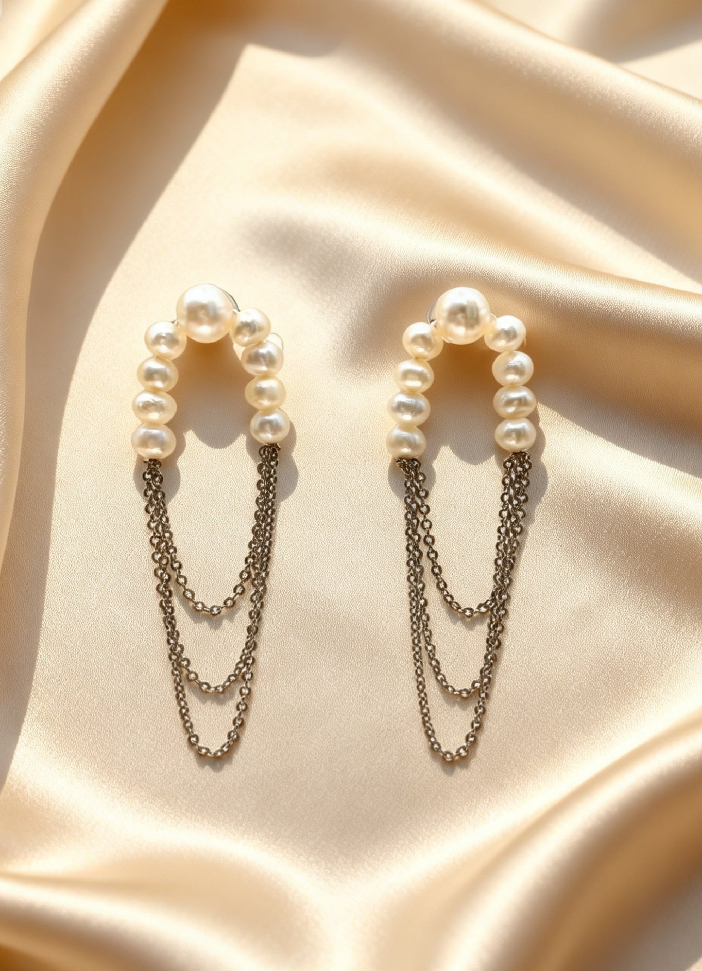 Viola Earrings Silver