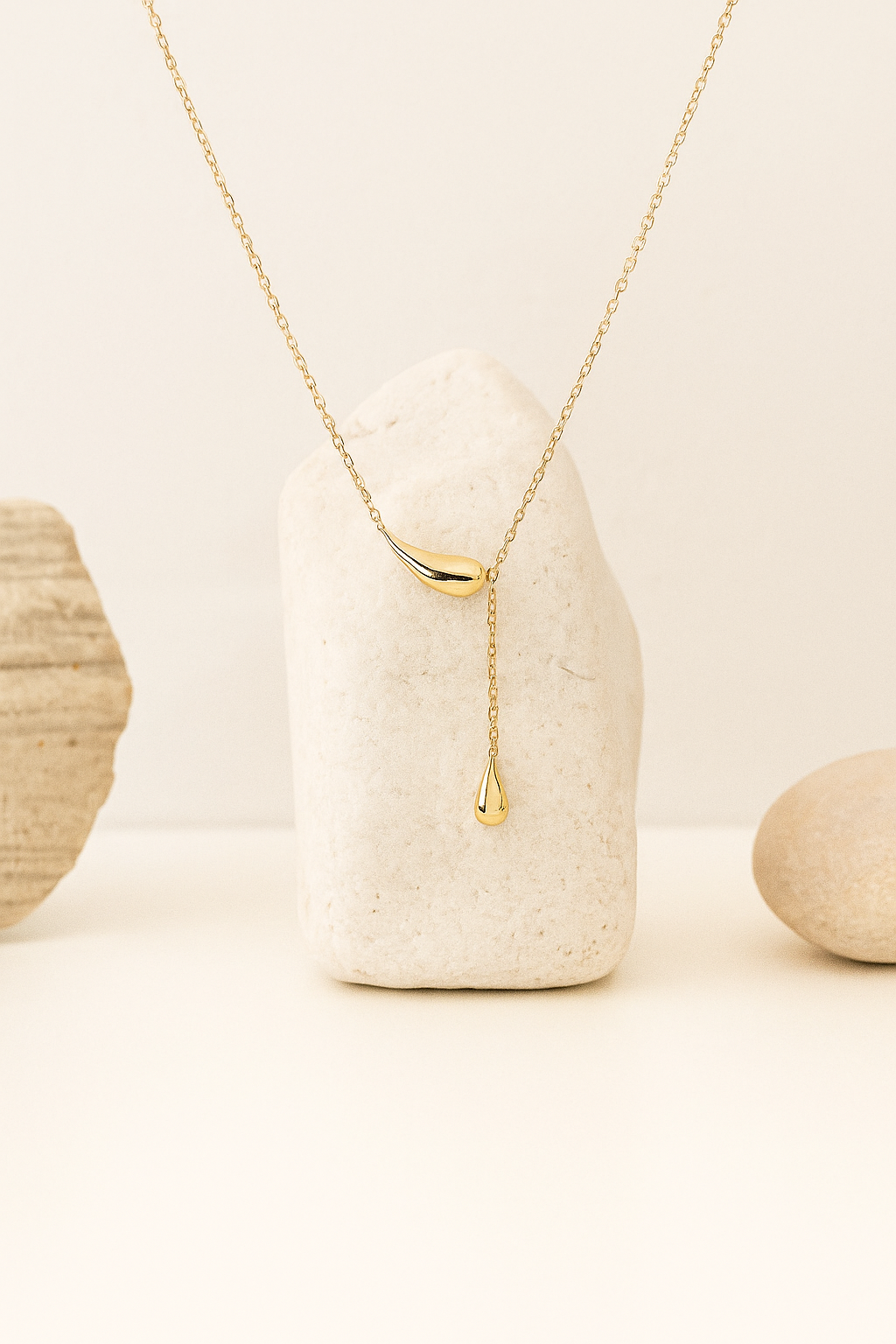 Vionne Necklace Rose Gold