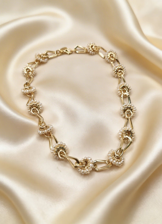 Roslyn Necklace